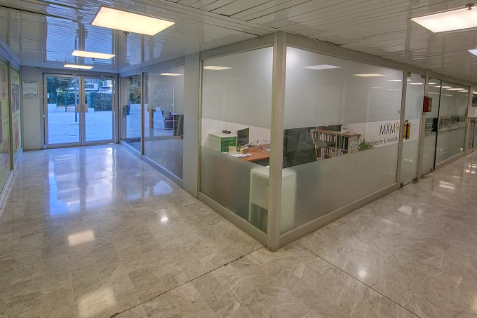 Location Immobilier Professionnel Local commercial Antibes (06160)